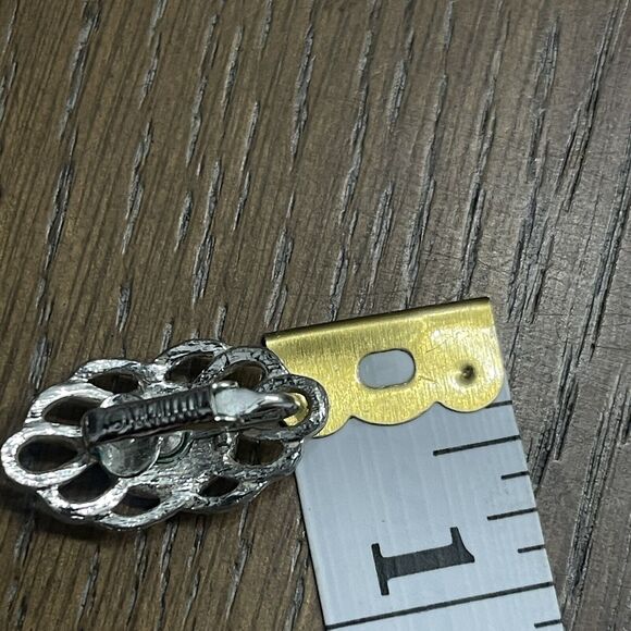 Vintage Oval Clip On Earrings Silver Tone Black Stone French Clip Estate Jewelry - Picture 4 of 5